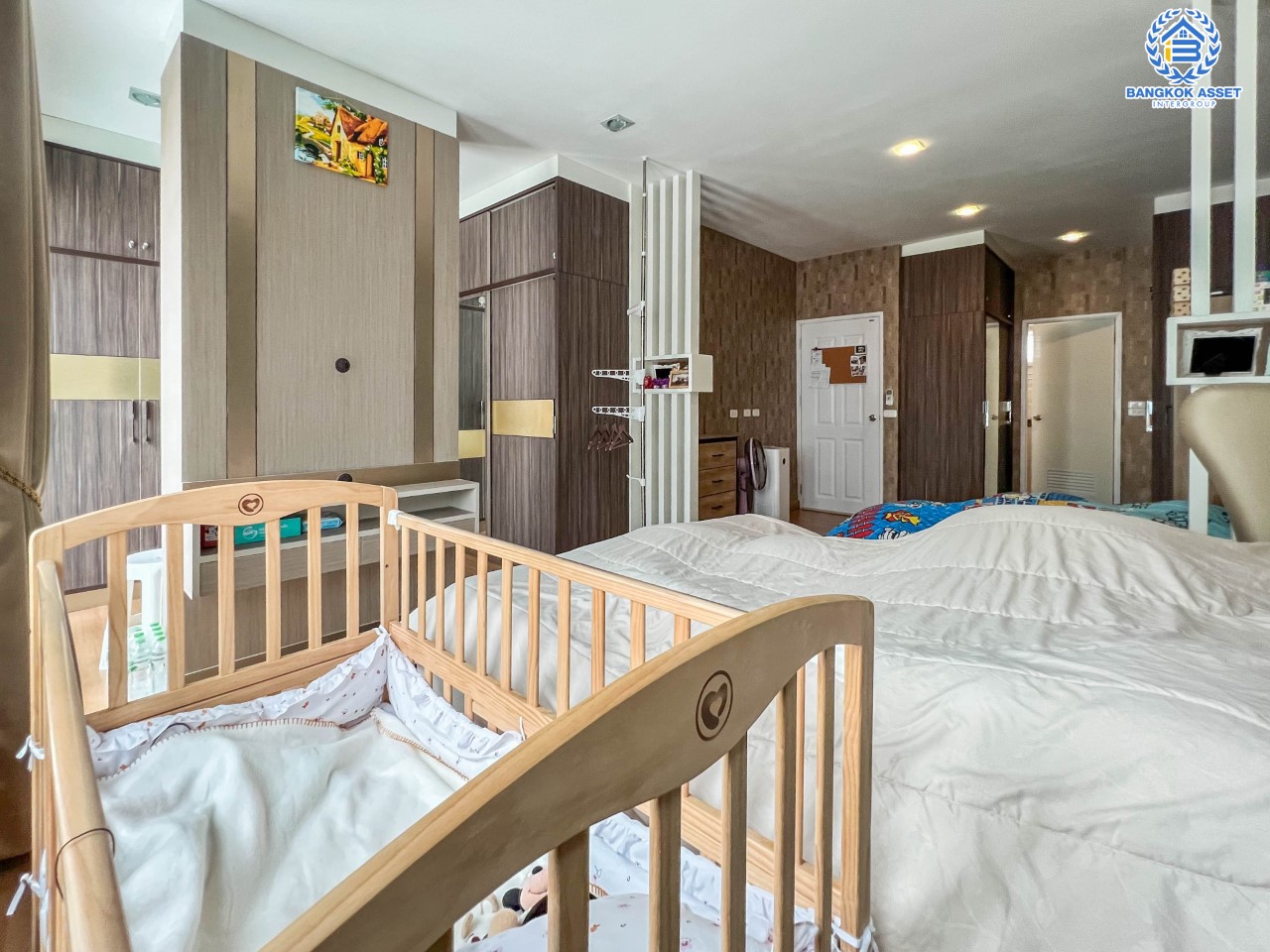 *****ทาวน์โฮมมือสองนนทบุรี ม.โกลเด้นทาวน์ ปิ่นเกล้า-จรัญฯ เนื้อที่ 22.6 ตร.ว. ฟังก์ชัน 5 นอน 4 น้ำ หน้ากว้าง 5 เมตร กว้างขวางอยู่สบาย บนทำเลชื่อมต่อหลายเส้นทาง ใกล้รถไฟฟ้าสายสีแดงอ่อน "สถานีบางบำหรุ" และ รถไฟฟ้าสายสีน้ำเงิน "สถานีบางอ้อ"